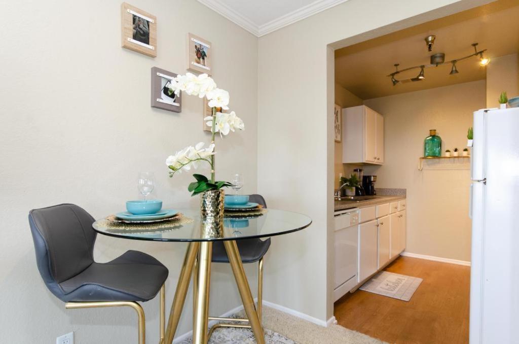 Gucci Mickey And Maxico Lofts Free Parking And Wifi Apartment Лос Анджелис Екстериор снимка