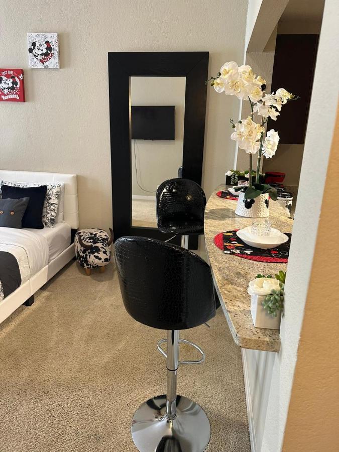 Gucci Mickey And Maxico Lofts Free Parking And Wifi Apartment Лос Анджелис Екстериор снимка