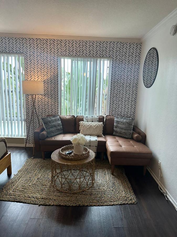 Gucci Mickey And Maxico Lofts Free Parking And Wifi Apartment Лос Анджелис Екстериор снимка