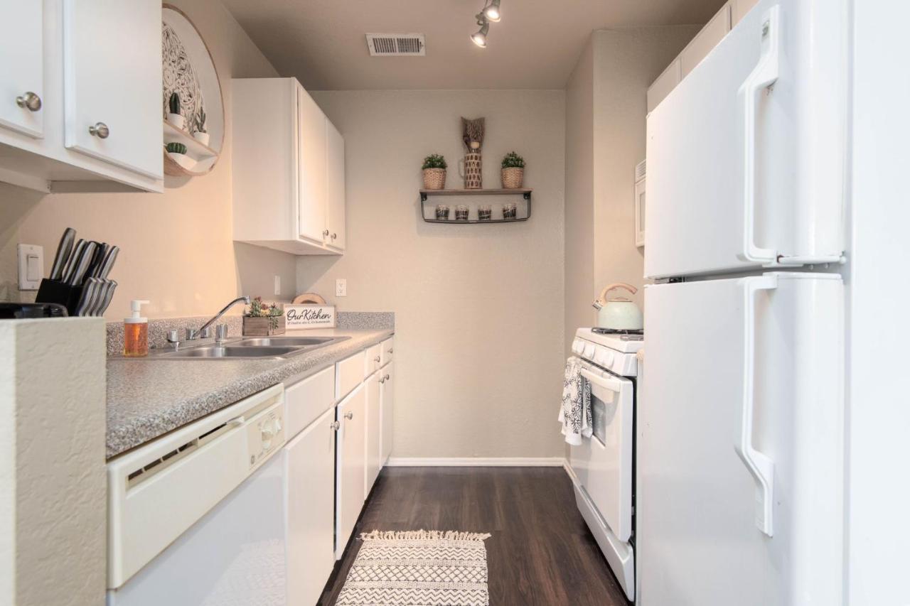 Gucci Mickey And Maxico Lofts Free Parking And Wifi Apartment Лос Анджелис Екстериор снимка